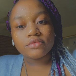 Meet your Posher, Danni